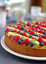 Tarte Aux Fruits Rouges Et Pistaches Avant Une Petite Pause Amuses Bouche