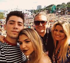 Bárbara bandeira completou este domingo, dia 23 de junho, o seu 18.º aniversário. Aos 18 Anos Barbara Bandeira Ve Se Obrigada A Ajudar Os Pais Financeiramente Atualidade Flash
