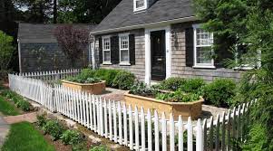 Here are some front yard patio ideas you will find interesting. How To Turn Your Front Yard Into An Edible Garden Edible Communities