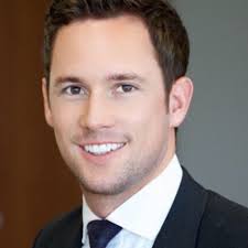 Data-Driven Sales: Using Data to Accelerate Your Advantage in the Sales  Cycle