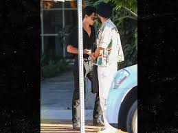 Jun 10, 2021 · the performance will include music from elvis, johnny cash, buddy holly and more. Austin Butler Looking More And More Like Elvis Presley