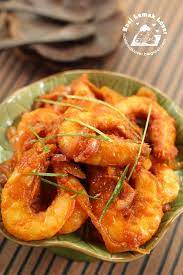This Udang Masak Merah Spicy Tomato Prawns Recipe Was Featured In Y3k Magazine And Now I Would Like To Record This R Prawn Dishes Curry Dishes Crab Dishes