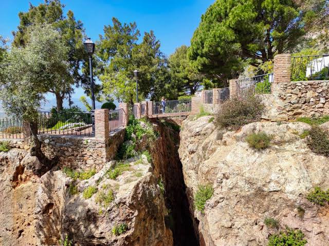 PARQUE LA MURALLA