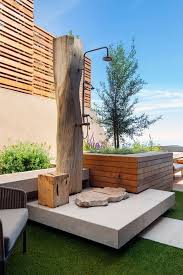 1001 Ideen Und Bilder Zum Thema Gartendusche Selber Bauen In 2020 Gartendusche Selber Bauen Gartendusche Selber Bauen Garten