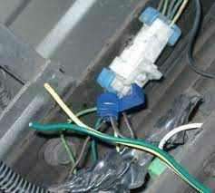 When it is needed for towing, simply pull the connector out and shut the trunk or rear door. How To Connect Trailer Wiring 2003 Chevy S 10 Pickup 9 Steps Instructables