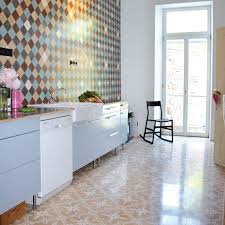 Mit verschiedenfarbigen uniplatten lassen sich auch muster nach eigenen vorstellungen kreieren. Bodenfliesen Von Via Fliesen Jorke