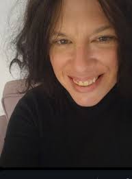 מצאתי שקית של זארה שנשכחה בקו 25, יש בה חולצה שנקנתה היום בסניף דיזנגוף  סנטר. אשמח להחזיר לבעלים