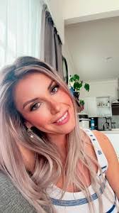 Sarah Seifert's Instagram, Twitter & Facebook