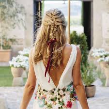 Find hairstyle inspiration for your big day. Wedding Hairstyles You Can Totally Do Yourself Trust Us