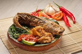 Ternyata gini cara goreng lele ala kaki lima bahan 1 kg ikan lele 1 sdt garam 1 bh jeruk nipis bumbu. Tak Ingin Bau Amis Ini Teknik Dan Resep Bikin Lele Goreng Jadi Yummy