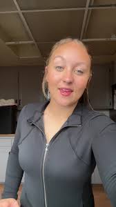 Abigail Lewis (@abbi.lewis.2)