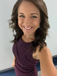 Good Monday morning everyone! I hope you're returning from the weekend  feeling refreshed and energized from all the sunshine we had! It was  perfect for a midsummer weekend. Did you enjoy any