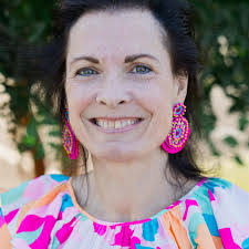 Dawn Delano's Instagram, Twitter & Facebook