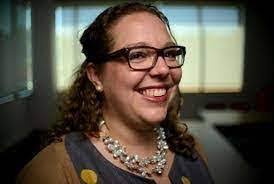 Margo Cross's Instagram, Twitter & Facebook