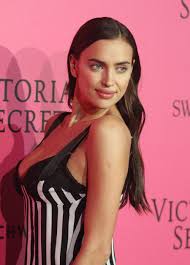 There are 18 models walking the show for the first time — including bombshell irina shayk and instagirl bella hadid. Irina Shayk Victoria S Secret Fashion Show 2016 Party Page 12 Hollywood Celebs Fropky Com