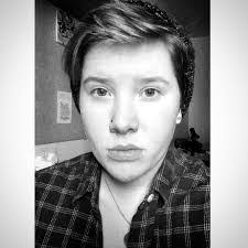 Beth Pitcher's Instagram, Twitter & Facebook