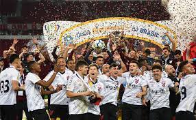Perdeu em maceió por 1 a 0, venceu em são paulo pelo mesmo placar e ganhou nos pênaltis por 4 a 3. Athletico Pr O Novo Campeao Da Copa Do Brasil Campeonato Brasileiro Serie A E B