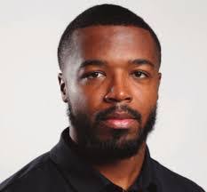 Thomas Lubben's Instagram, Twitter & Facebook