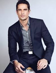 Navy Suit With Casual Print Shirt Zsazsa Bellagio Like No Other In The Men S Room Stylish Men Mens Fashion Well Dressed Men