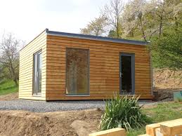 Für die kältesten monate empfiehlt es sich, einen kleinen ofen oder eine heizung einzubauen. Holzhaus D6 6 Fur Den Botanischen Garten Im Prag Referenzen Naturliving Naturliving