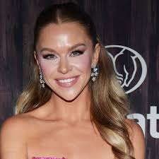 Love Is Blind's Stacy Snyder comes out as queer and debuts new girlfriend