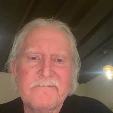 He ĺlo prettyonè, ¿cómo estás? Mándame un mensaje.