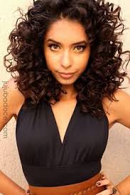 Curly hair styles naturally: Discover 20 ideas from "Curly"