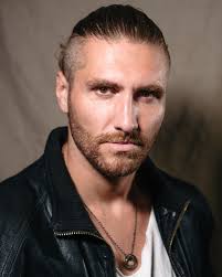 Biography author matching "ash" (Sorted by Popularity Ascending)