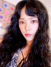 호시탐탐 아버지의 유산을 노리는 새엄마와 삼촌이 두렵다. 6jxhsxav4gyyxm
