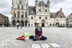 If you want to go by car, the driving distance between antwerpen and mechelen is 27.27 km. Mechelse Gaat In Zitstaking Tegen Mondmaskerplicht Dit Is Mechelen Gazet Van Antwerpen Mobile