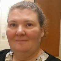 Lori Dyer's Instagram, Twitter & Facebook