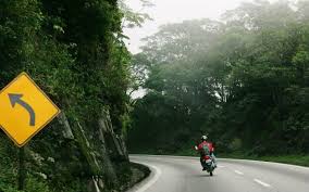 Viver num país tropical implica em encarar temperaturas não tão baixas assim ao longo do ano. Bate E Volta De Moto Partindo De Sao Paulo Veja As Melhores Opcoes