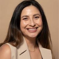 Lynn Zepp's Instagram, Twitter & Facebook