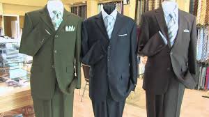Hollywood suits is famous for their signature 3 suit: Mens Suits Los Angeles Fashion Dresses