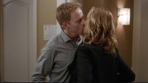 1 history 1.1 early life 1.2 internship 1.3 bailey's maternity leave 1.4 hospital prom 1.5 peer counseling 1.6 triage training 1.7 ferry crash 1.8 james benton 1.9 meredith bringing in ellis's ashes 1.10 date with derek 2 relationships 2.1 romantic 2.1.1 derek shepherd 2.2 friendships 2.3 professional 3 career 4 notes and. Anticipazioni Grey S Anatomy 16 Finale Teddy Lascera Owen Per Koracick Lanostratv