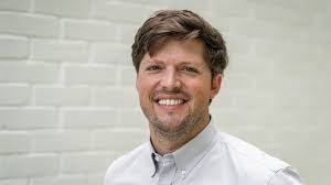 Virginia Marquardt's Instagram, Twitter & Facebook