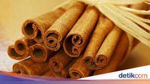 Kayu manis ini ternyata bisa juga membantu membatasi efek negatif dari berbagai asupan karbohidrat yang tinggi. 11 Khasiat Kayu Manis Untuk Kesehatan