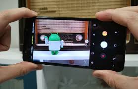 Samsung Galaxy A7 2018 review: drie ...