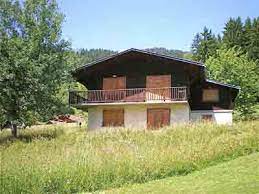 Large choix de locations saisonnières dont des chalets et des appartements de vacances à louer. Chalet A Vendre Lamoura