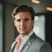 Benjamin Kern's Instagram, Twitter & Facebook