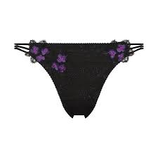 ショーツが透ける？パンツラインを隠せるおすすめのショーツを紹介！ | 【公式】トリンプ・オンラインショップ |  トリンプ直営の下着,ランジェリー通販サイト