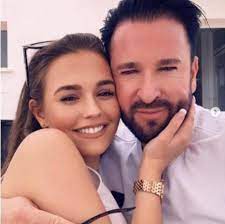 Inzwischen sind laura müller und michael wendler verheiratet und tragen beide den nachnamen norberg. Michael Wendler And Laura Muller Student Dating Gossip News Photos