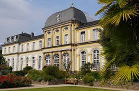 The island is located on the north side of the mouth. Quermania Schlosser Wasserschlosser Und Residenzen In Nordrhein Westfalen Mit Schlossmuseen Schlossparks Und Schlossgarten Nrw Ausflugsziele Und Sehenswurdigkeiten
