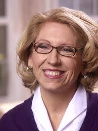 Michigan Dems push for Terri Lynn Land to cancel fund-raiser with Chris  Christie