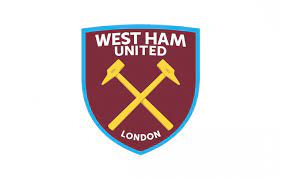 Premier league club west ham united will celebrate its move to the olympic stadium with a new crest that was shown off for the first time almost two years ago. West Ham United Fc Mit Neuem Logo An Neuer Spielstatte Design Tagebuch