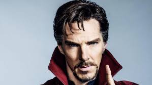 They're not just for superheroes or Solange. Capes can add drama to red  carpet looks