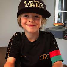 Laurent, 8 ans. Bonne fête p'tit homme ❤️