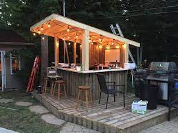Bring the pub to your house and build it right in your backyard. 30 Beautiful Outdoor Bar Setup For Friends Gathering Outdoor Outdoordecor Gathering Outdoor Patio Bar Tiki Bars Backyard Diy Outdoor Bar