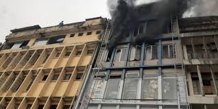 Jun 22, 2021 · popular afrobeat singer, ayo balogun a.k.a wizkid, recently put smiles on the faces of fans as he made money rain on them at a lagos beach. Breaking Popular Lagos Market Balogun Presently On Fire Photos Video Livetimes9ja