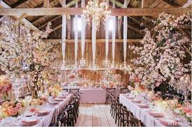 25 Elegant Wedding Venues Extravagant Wedding Farmhouse Wedding Barn Reception